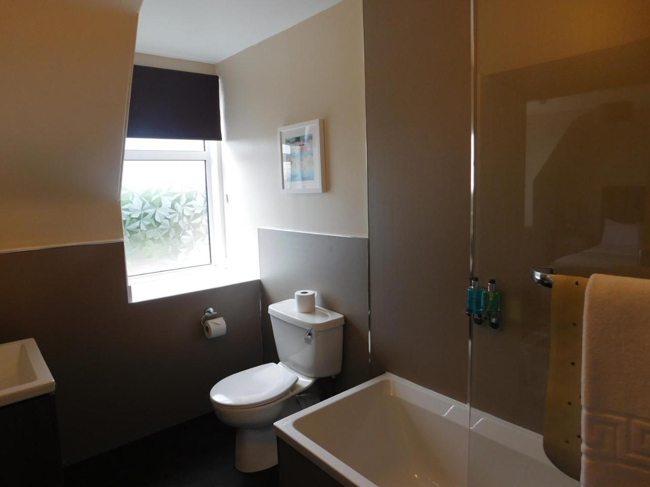 Cullen Bay Hotel Екстер'єр фото